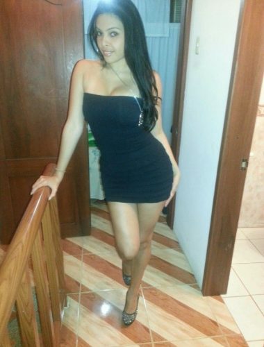 Pendik Balıketli Seksi Esmer Escort Bayan